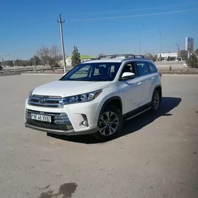 Toyota Highlander 2019