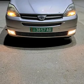 Toyota Sienna 2004