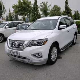 Nissan Pathfinder 2019
