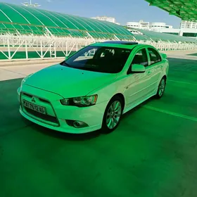 Mitsubishi Lanser 2009