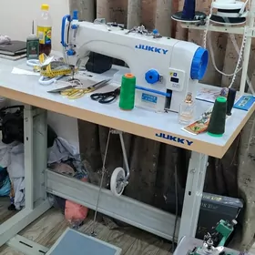 jukki tikin maşyn overlok