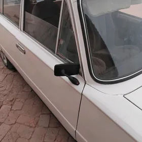 Lada 2104 1983
