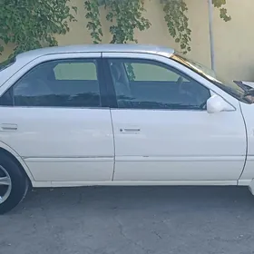 Toyota Camry 1997