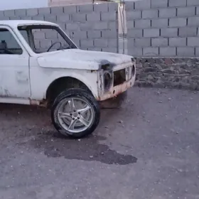 Lada Niva 1981