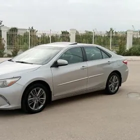 Toyota Camry 2015