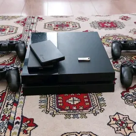 Play station 4 ( 9.00 )