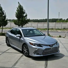 Toyota Camry 2023