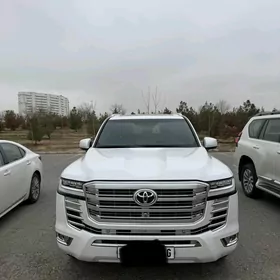 Toyota Land Cruiser 2023