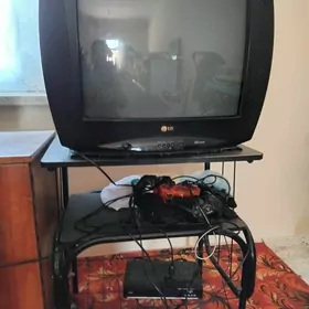 LG Telewizor bilen pastafkasy
