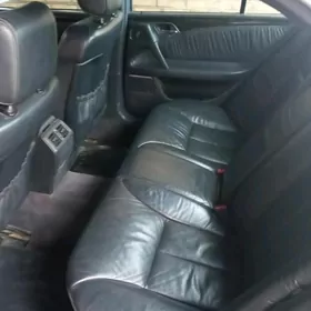 Mercedes-Benz 300E 1996