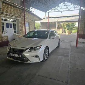 Lexus ES 350 2017