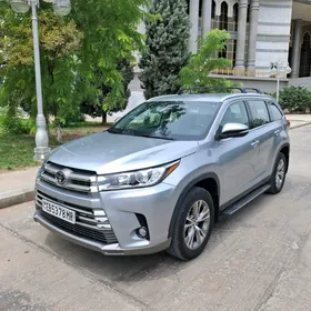 Toyota Highlander 2019