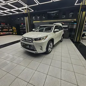 Toyota Highlander 2019