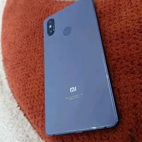 Mi 8 Se 6 ram 64gb pamyat