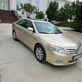Toyota Camry 2010