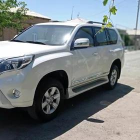 Toyota Land Cruiser Prado 2014