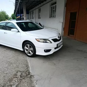 Toyota Camry 2011