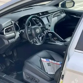 Toyota Camry 2018