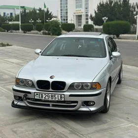 BMW E39 2003