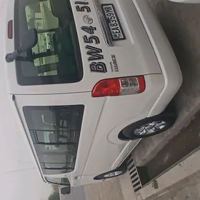 Toyota Hiace 2017
