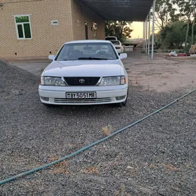 Toyota Avalon 1999