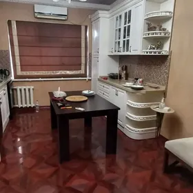 Аренда Байрамхан 3комнаты 80м²