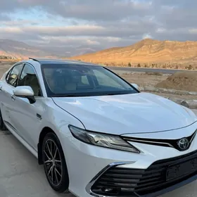 Toyota Camry 2018