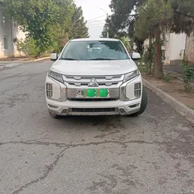 Mitsubishi Outlander Sport 2019