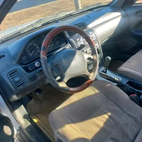 Nissan Maxima 1997