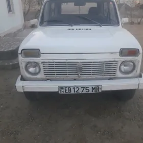 Lada Niva 1995