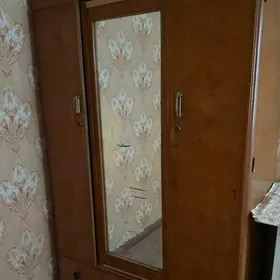 шифоньер