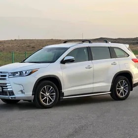Toyota Highlander 2019