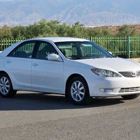 Toyota Camry 2004
