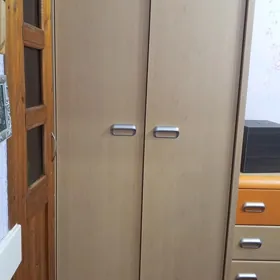 Шкаф и комод