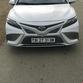 Toyota Camry 2022