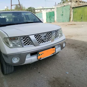 Nissan Navara 2012