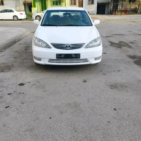 Toyota Camry 2004