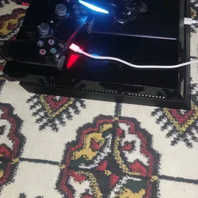 PlayStation 4 fat версия9.00