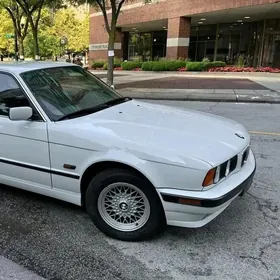 BMW 525 1990