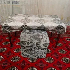  Продаётся стол 
