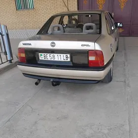 Opel Vectra 1989