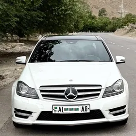 Mercedes-Benz C350 2012