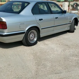 BMW 525 1989
