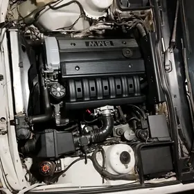 BMW E34 1991