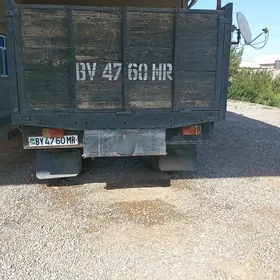 Gaz 52 1986
