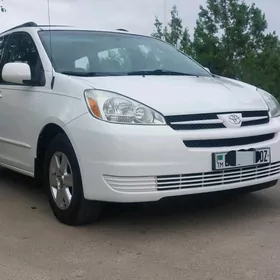 Toyota Sienna 2004