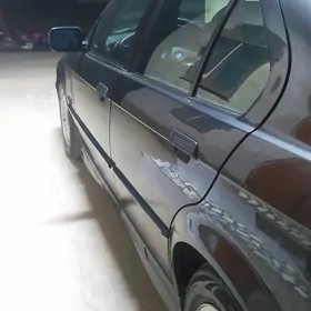 BMW 325 1991