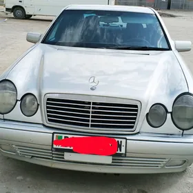Mercedes-Benz E320 1997