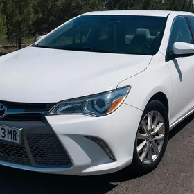 Toyota Camry 2016