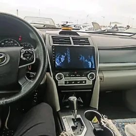 Toyota Camry 2013